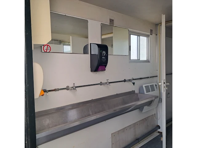 Mobiele toiletunit - afbeelding 2 van  14