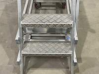 Mobiele trap - afbeelding 6 van  7