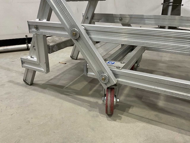 Mobiele trap - afbeelding 7 van  7