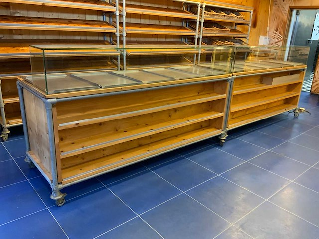 Mobiele verkoopmeubel (2x) - afbeelding 1 van  9