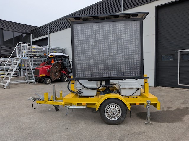 Mobiele vms-aanhangwagen, peters, p1, 2014, (variable message sign) - afbeelding 12 van  22