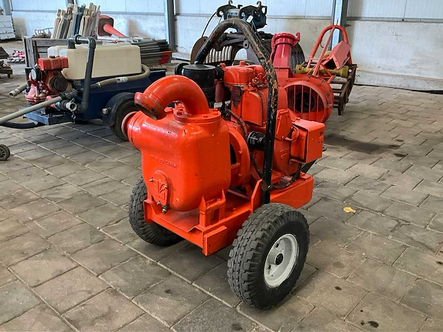 Mobiele vuilwaterpomp - afbeelding 3 van  7