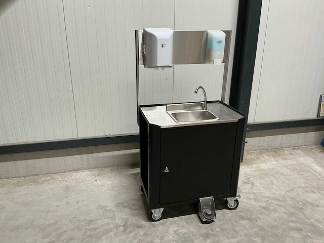 Mobiele was kraan - afbeelding 2 van  6