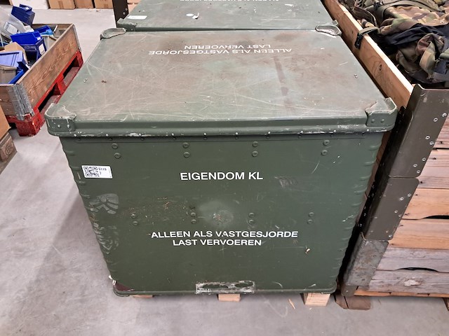 Mobiele wasbak unit in zagres kist, h + p labortechnik ag munchen - afbeelding 3 van  12