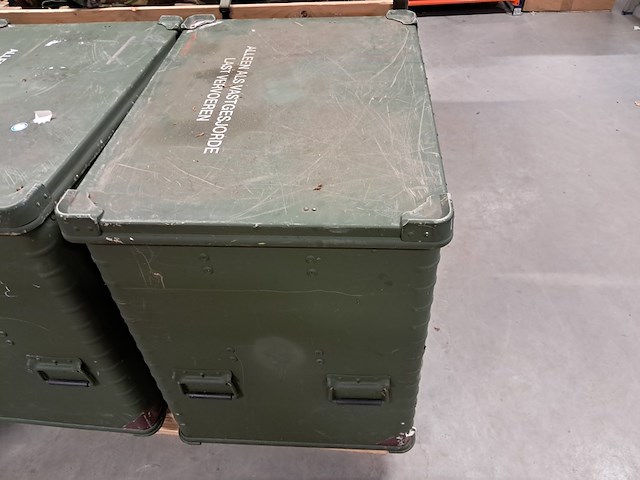 Mobiele wasbak unit in zagres kist, h + p labortechnik ag munchen - afbeelding 4 van  12