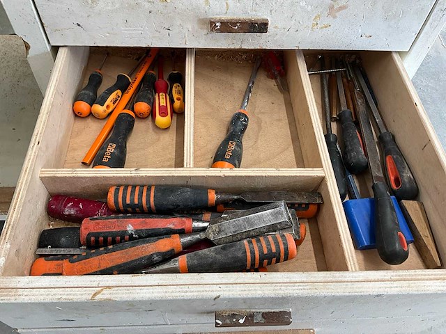 Mobiele werkbank inclusief inhoud - afbeelding 3 van  8