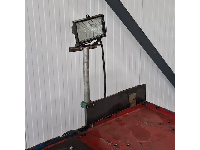 Mobiele werkbank met bankschroef - afbeelding 3 van  12