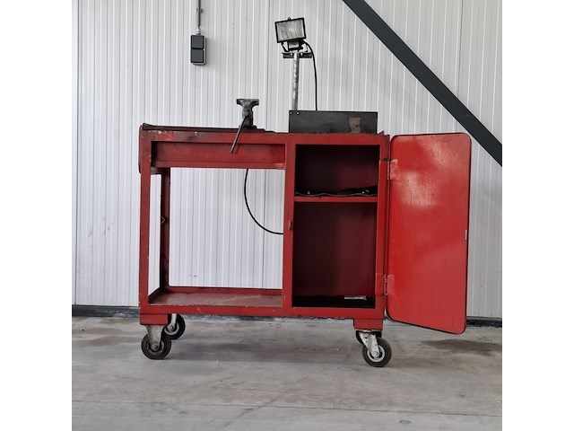 Mobiele werkbank met bankschroef - afbeelding 7 van  12