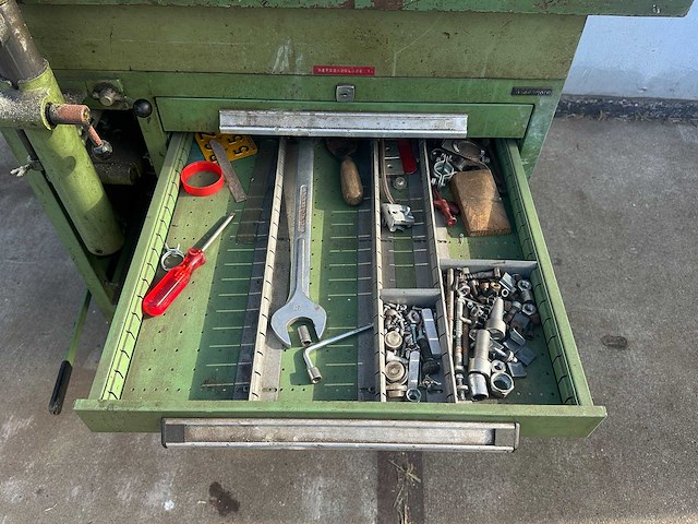 Mobiele werkbank met inhoud - afbeelding 7 van  10