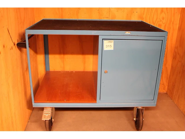 Mobiele werkbank met kast, afm. 105 x 70 x 87 cm. - afbeelding 1 van  3