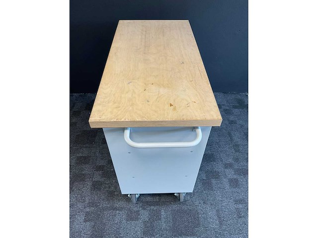 Mobiele werkbank/gereedschapskast - afbeelding 2 van  5