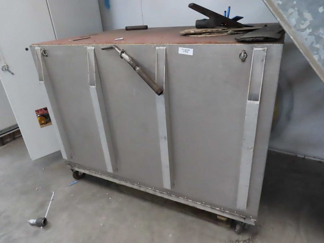 Mobiele werkplaatskar - afbeelding 1 van  2