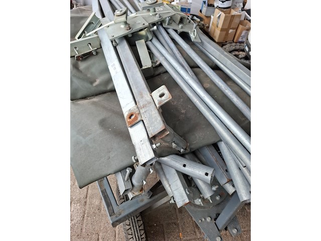 Mobiele werkplaatsoverkapping - afbeelding 4 van  4
