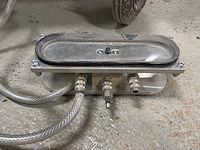 Mobiele werktafel met diverse gereedschappen - afbeelding 2 van  12