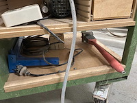 Mobiele werktafel met diverse gereedschappen - afbeelding 4 van  12
