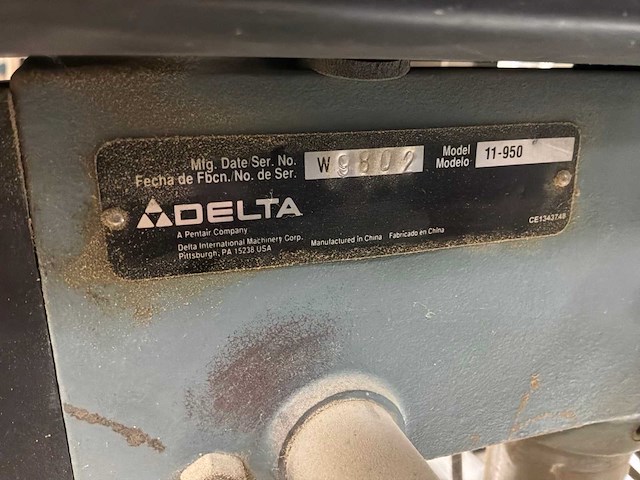 Mobiele werktafel met diverse gereedschappen - afbeelding 11 van  12