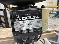 Mobiele werktafel met diverse gereedschappen - afbeelding 14 van  14