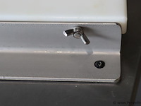 Mobiele werktafel, rvs & folie dispenser & kaassnijplank met kaas snijdraad - afbeelding 9 van  11