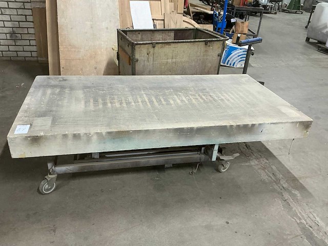 Mobiele werktafel - afbeelding 2 van  5