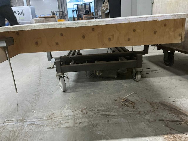 Mobiele werktafel - afbeelding 4 van  5