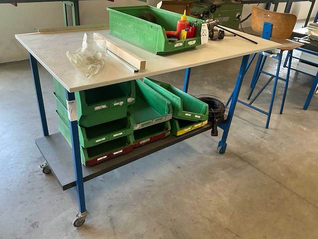 Mobiele werktafel - afbeelding 1 van  4