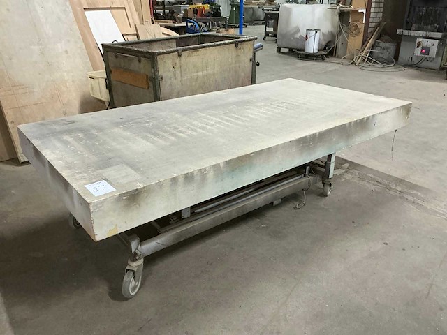 Mobiele werktafel - afbeelding 1 van  5