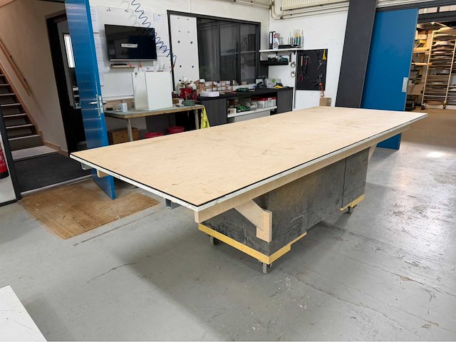 Mobiele werktafel - afbeelding 1 van  2