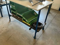 Mobiele werktafel - afbeelding 2 van  2
