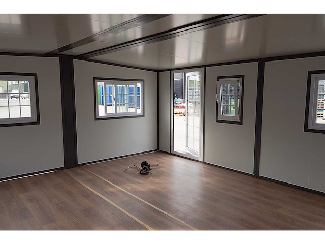 Mobiele woonunit / kantoor 28m2 - afbeelding 12 van  23