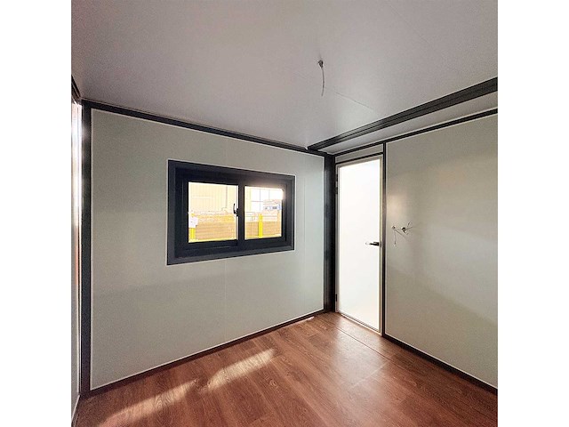 Mobiele woonunit / tiny home / chalet - afbeelding 2 van  12
