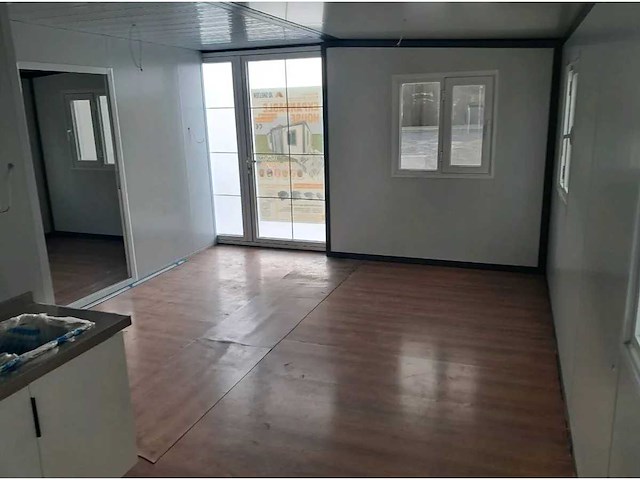 Mobiele woonunit / tiny home / chalet - afbeelding 2 van  9