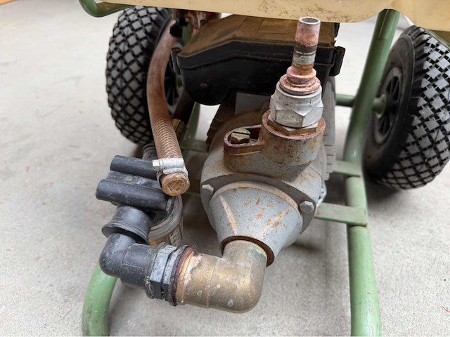 Mobiele zonnecollector-/zonnecircuit vul- en spoelpomp - afbeelding 2 van  5