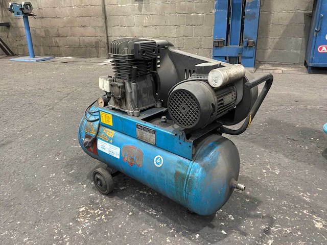 Mobiele zuigercompressor - afbeelding 1 van  10