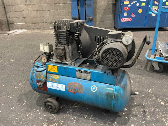 Mobiele zuigercompressor - afbeelding 6 van  10