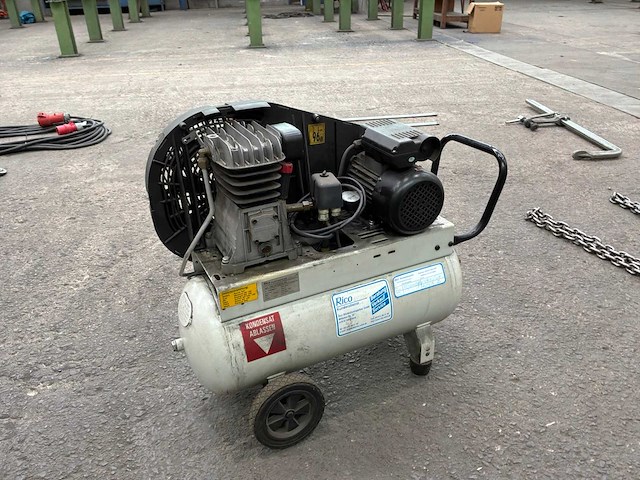 Mobiele zuigercompressor - afbeelding 2 van  8