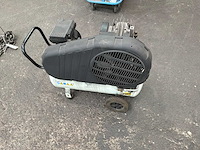 Mobiele zuigercompressor - afbeelding 8 van  8