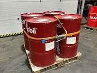 Mobil 600xp220 200 liter gearolie (4x) - afbeelding 1 van  8