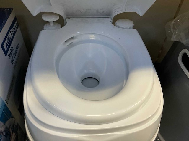 Mobil chemisch toilet - afbeelding 4 van  4