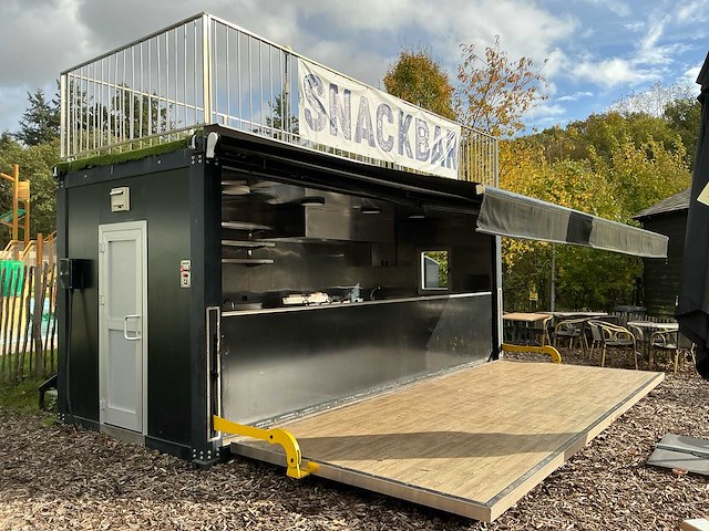 Mobilchef ingerichte mobiele snackbar / container-snackbar - afbeelding 11 van  40