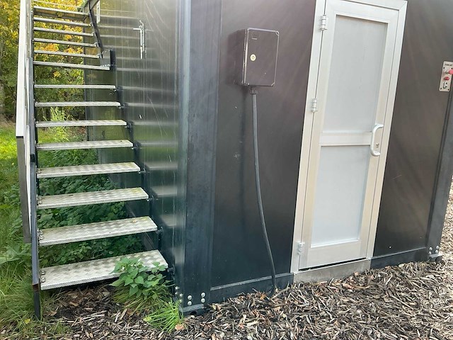 Mobilchef ingerichte mobiele snackbar / container-snackbar - afbeelding 34 van  40