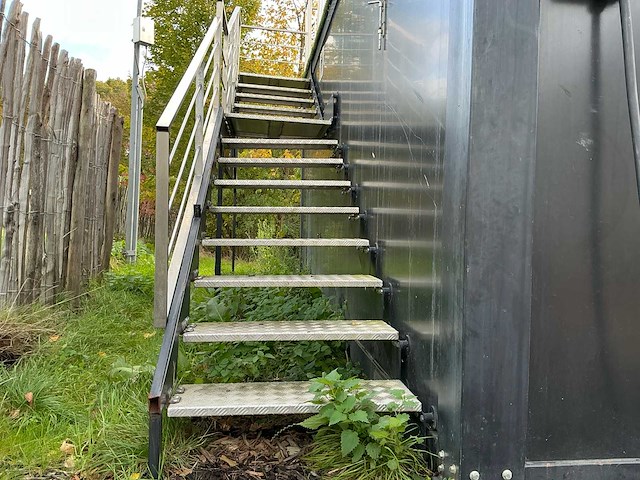 Mobilchef ingerichte mobiele snackbar / container-snackbar - afbeelding 37 van  40