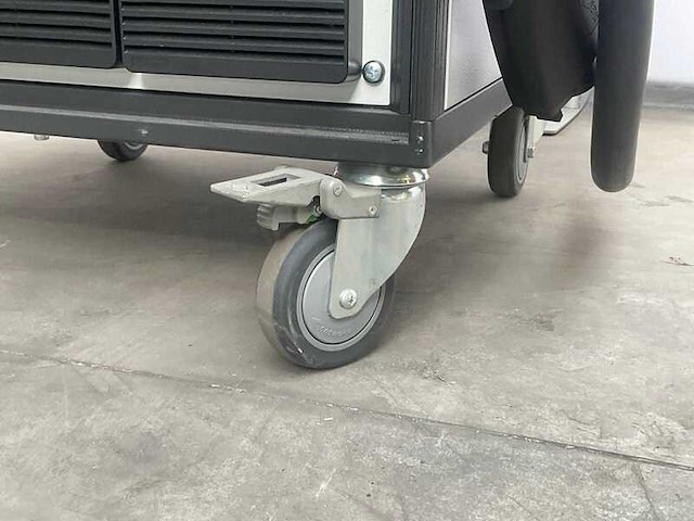 Mobile auto acculader, ies, cube 50kw dc , grijs, 2005 - afbeelding 9 van  15