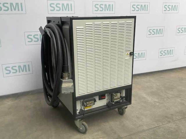 Mobile auto acculader, ies, cube 50kw dc , grijs, 2005 - afbeelding 13 van  15