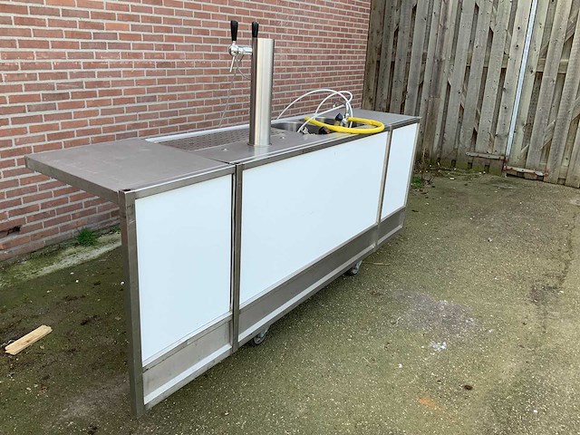 Mobile beer tap installation 2,5m - afbeelding 2 van  5