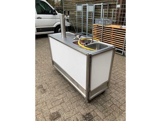 Mobile beer tap installation 2,5m - afbeelding 3 van  5
