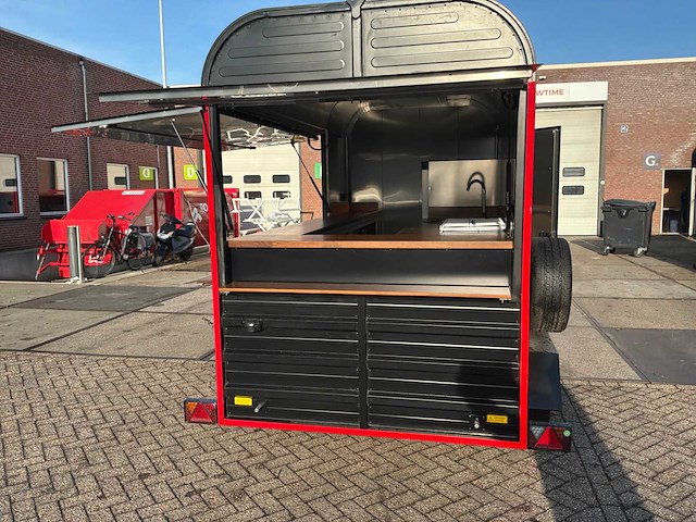 Mobile chef farmtrailer bar - afbeelding 4 van  24