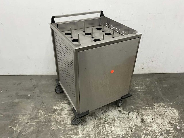 Mobile containing - mobiele stapelaar voor kunststof deksels - afbeelding 1 van  6