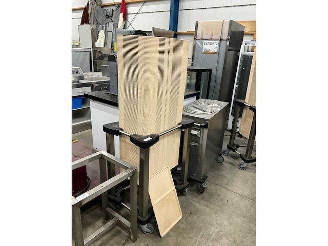 Mobile containing dbs 1/1 gn dienbladen inclusief lowerator (150x) - afbeelding 2 van  6