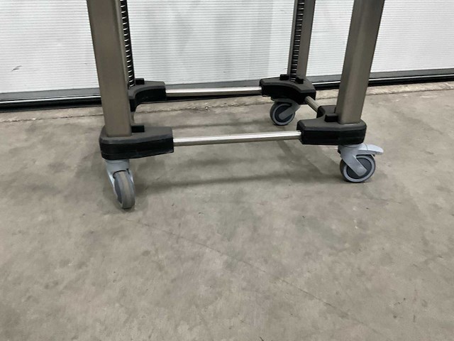 Mobile containing dbs 1/1 gn dienbladen lowerator - afbeelding 4 van  6