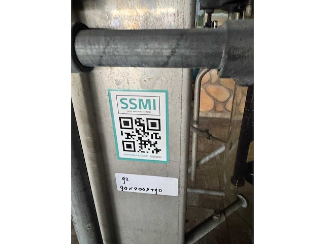 Mobile glass container in rack - afbeelding 7 van  11